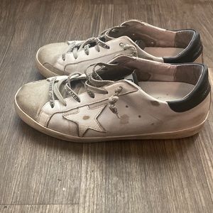 Golden Goose Deluxe Brand (GGBD) Gray Suede, White and Blk Leather - US 9 IT 39